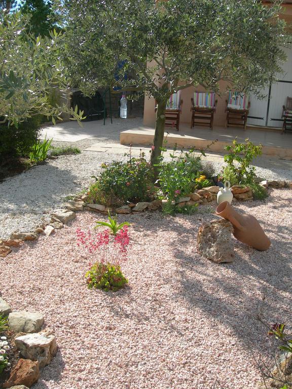 B&B Villa Les Tamaris Régusse Екстериор снимка