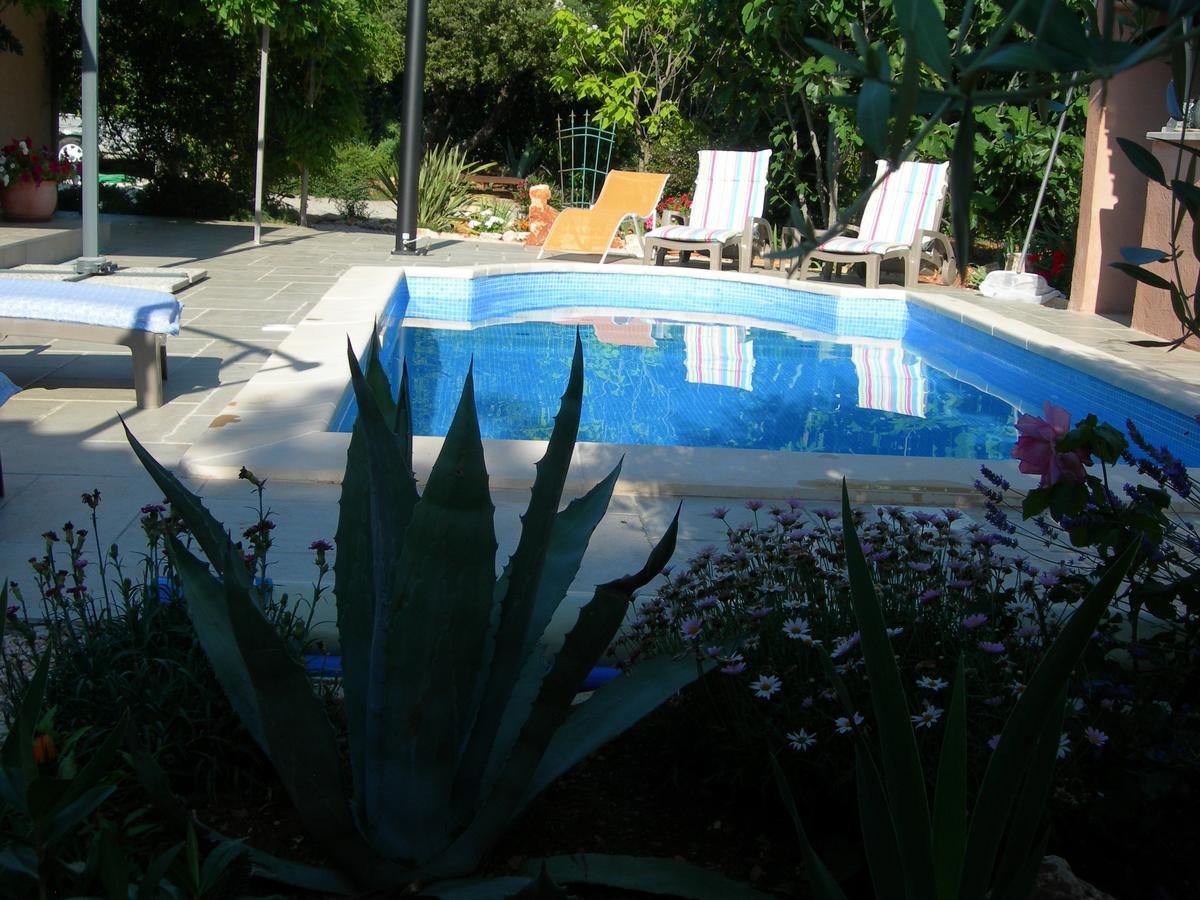 B&B Villa Les Tamaris Régusse Екстериор снимка
