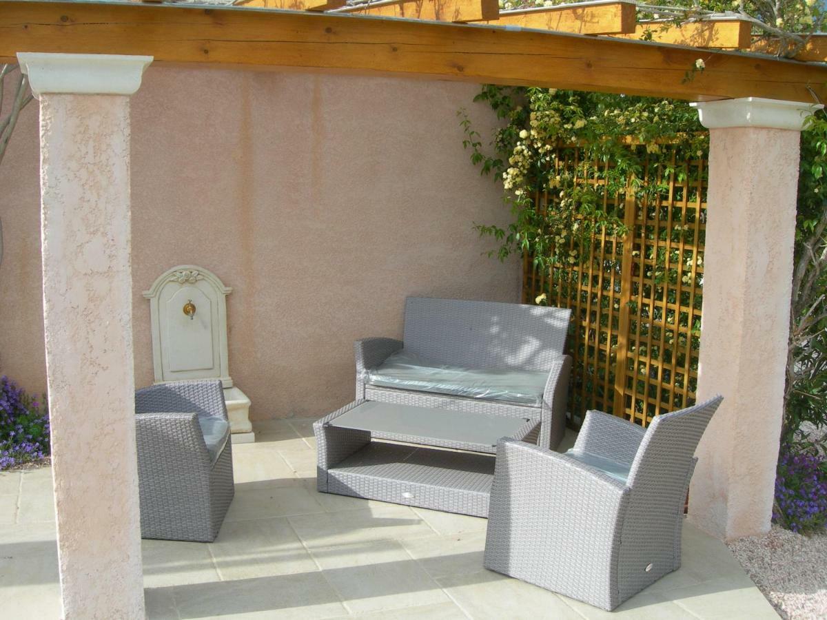 B&B Villa Les Tamaris Régusse Екстериор снимка